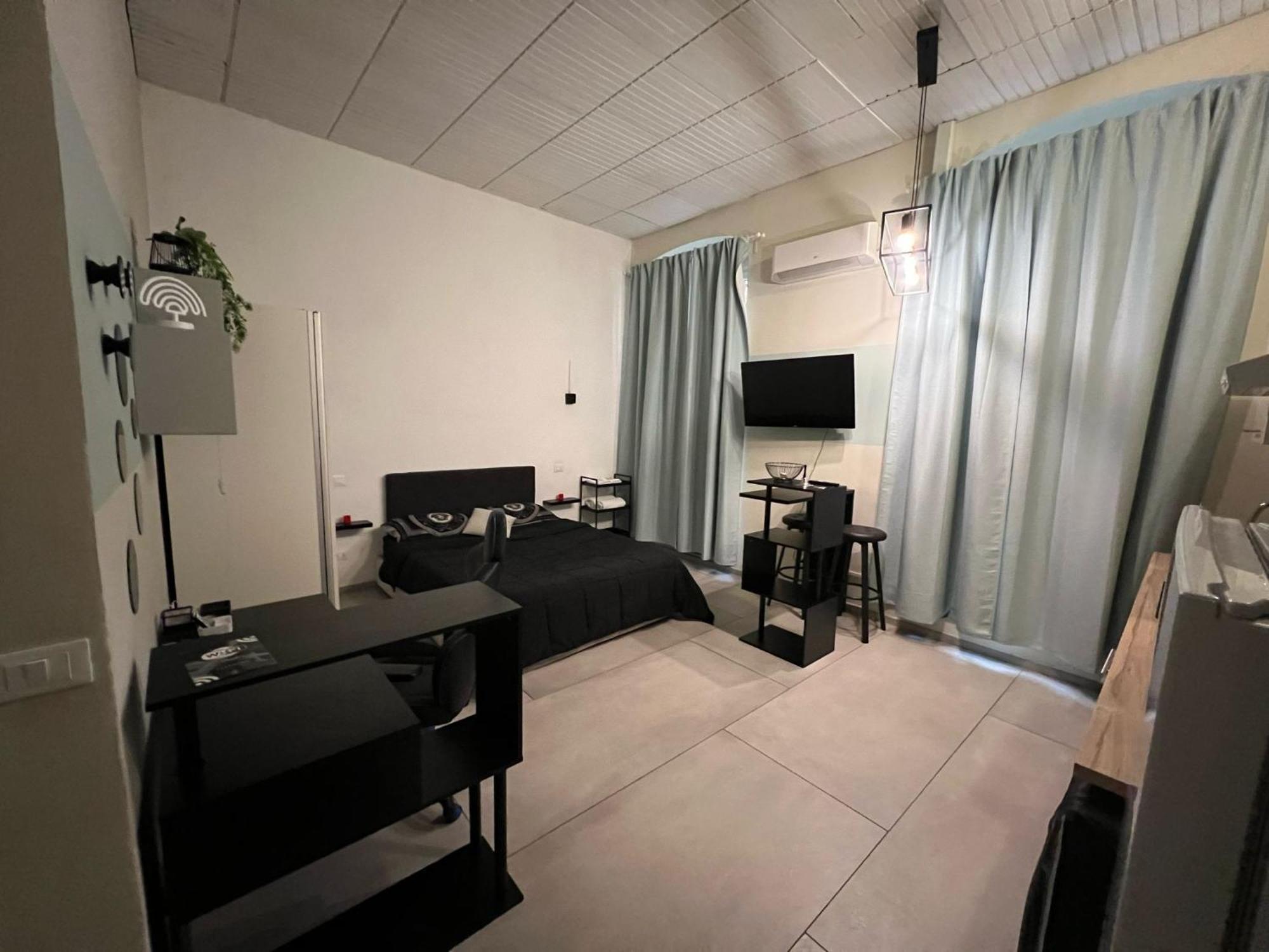Stazione Centrale 5 Terre - House Mare Verde Apartment La Spezia